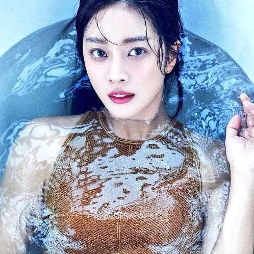 Behind-the-scenes cut of Cho Boah