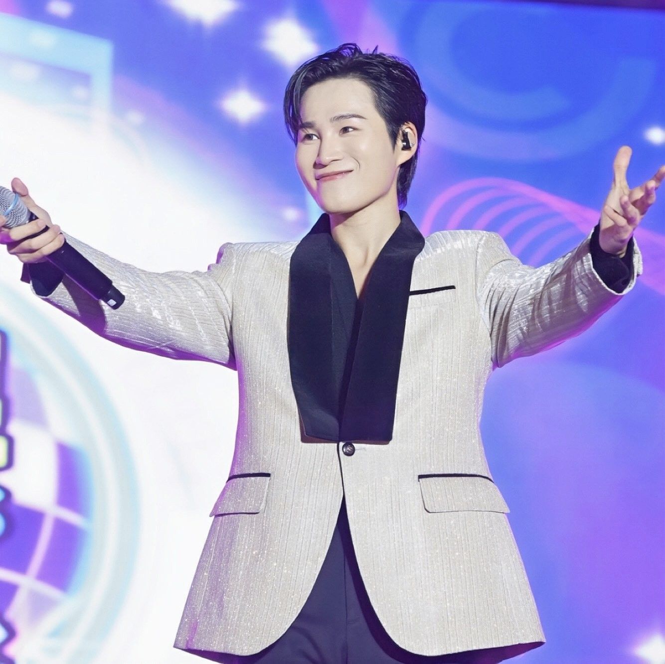 粉絲拍下的金熙栽瞬間