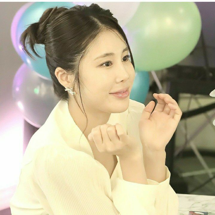 Recent activity shot of Kim Soyou