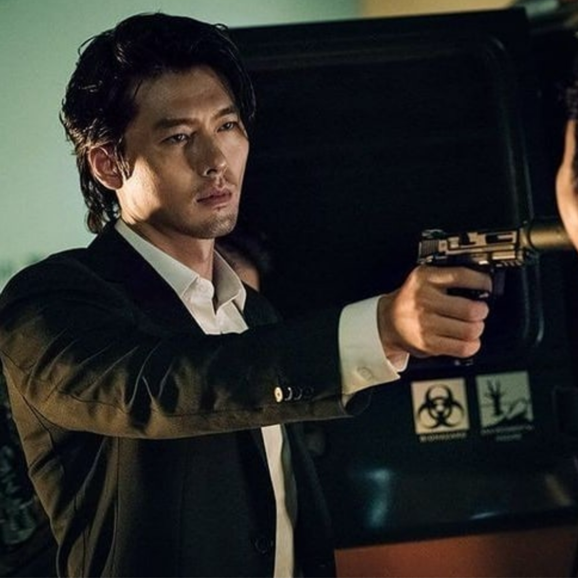Momen yang diabadikan oleh penggemar Hyun Bin