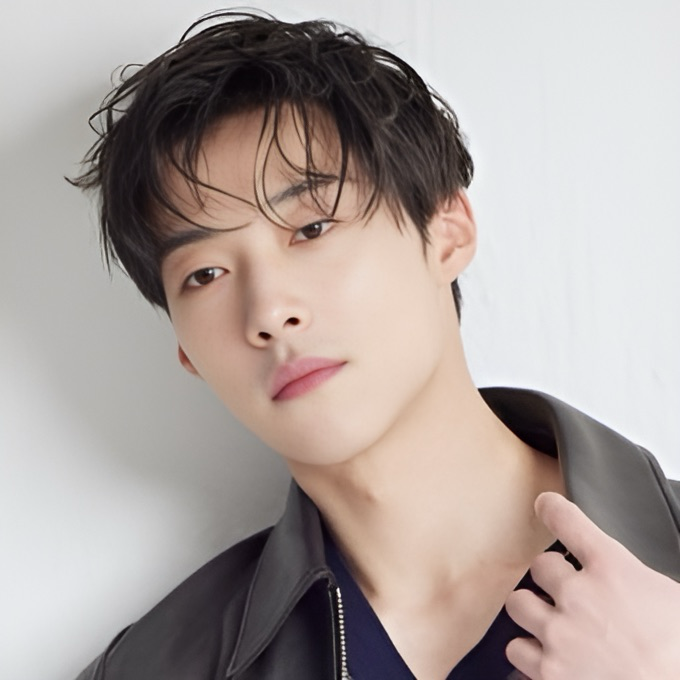 Recent activity shot of Woo Dohwan