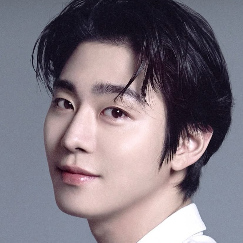 Latest photo of Ahn Hyoseop
