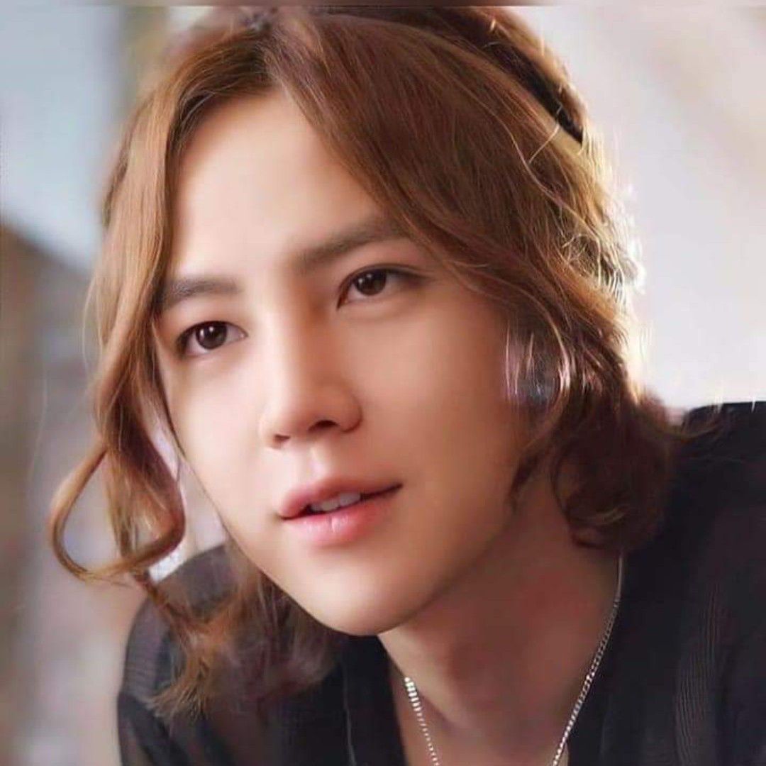 Latest photo of Jang Geunsuk