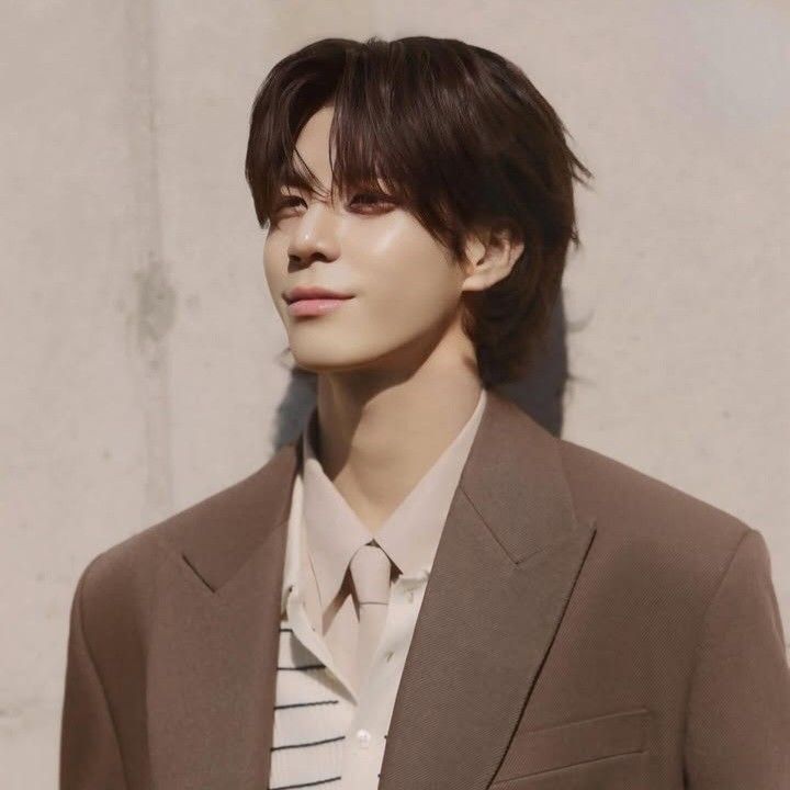 Cuplikan di balik layar dari Jeong Dongwon