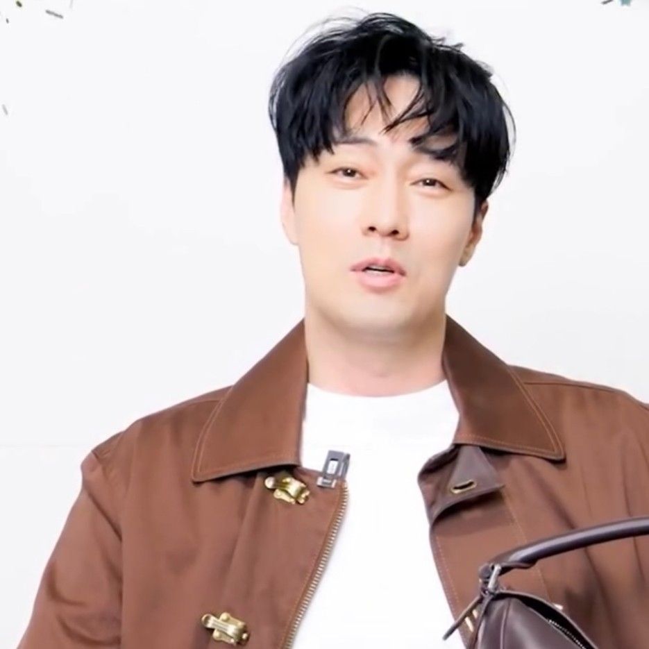 A moment captured by a fan of So Jisub