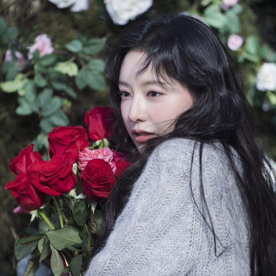 A moment captured by a fan of Kim Jiwon