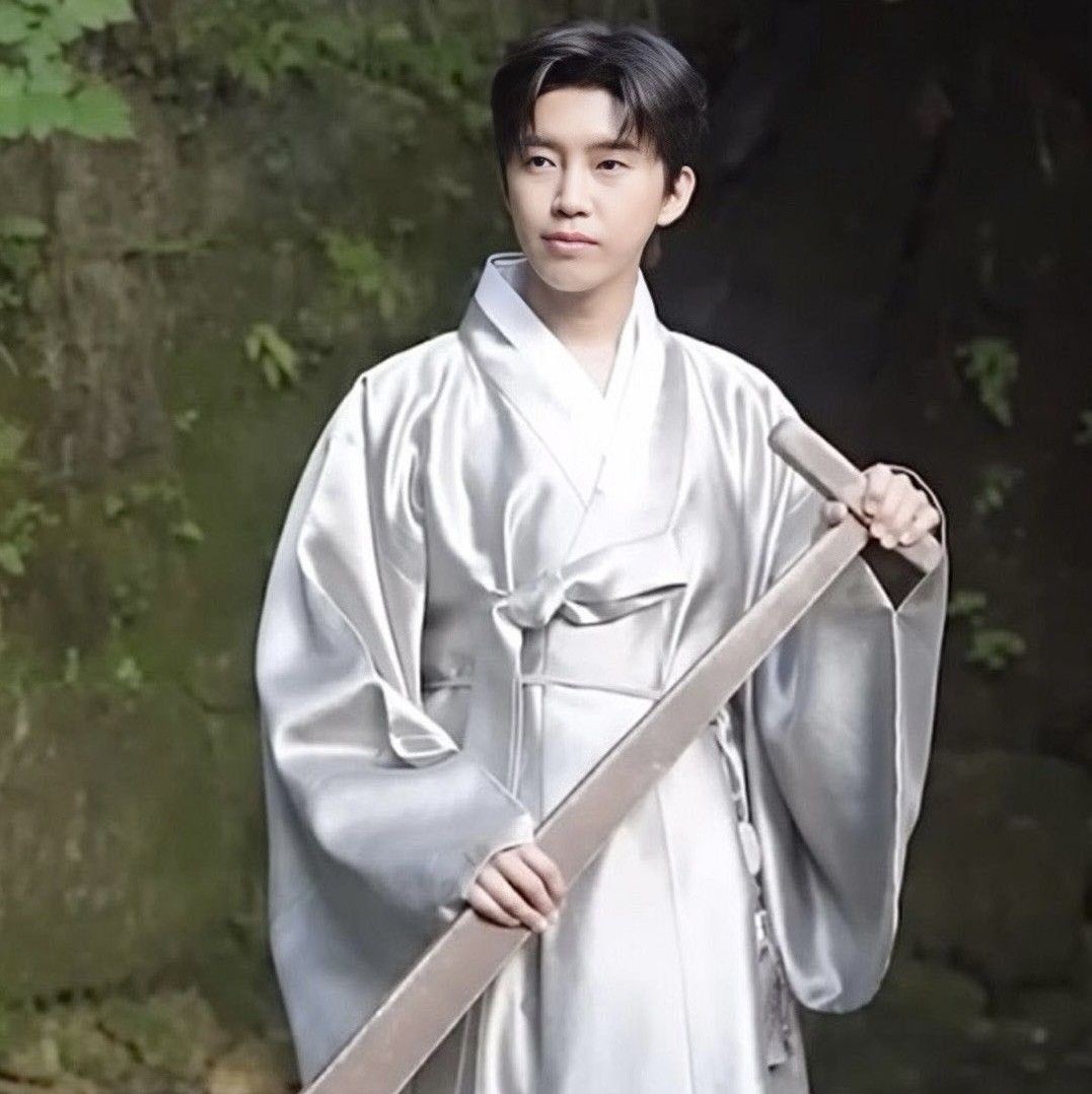 임영웅의 비하인드 컷