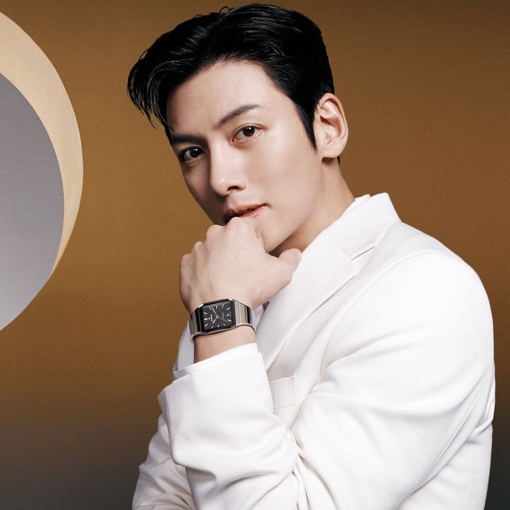 Behind-the-scenes cut of Ji Changwook
