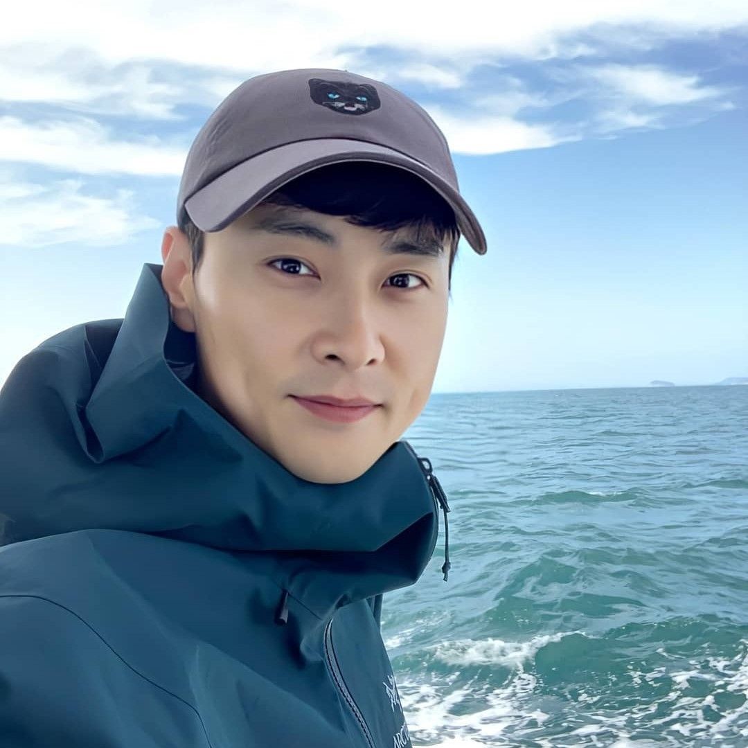 Latest photo of Min Kyunghoon