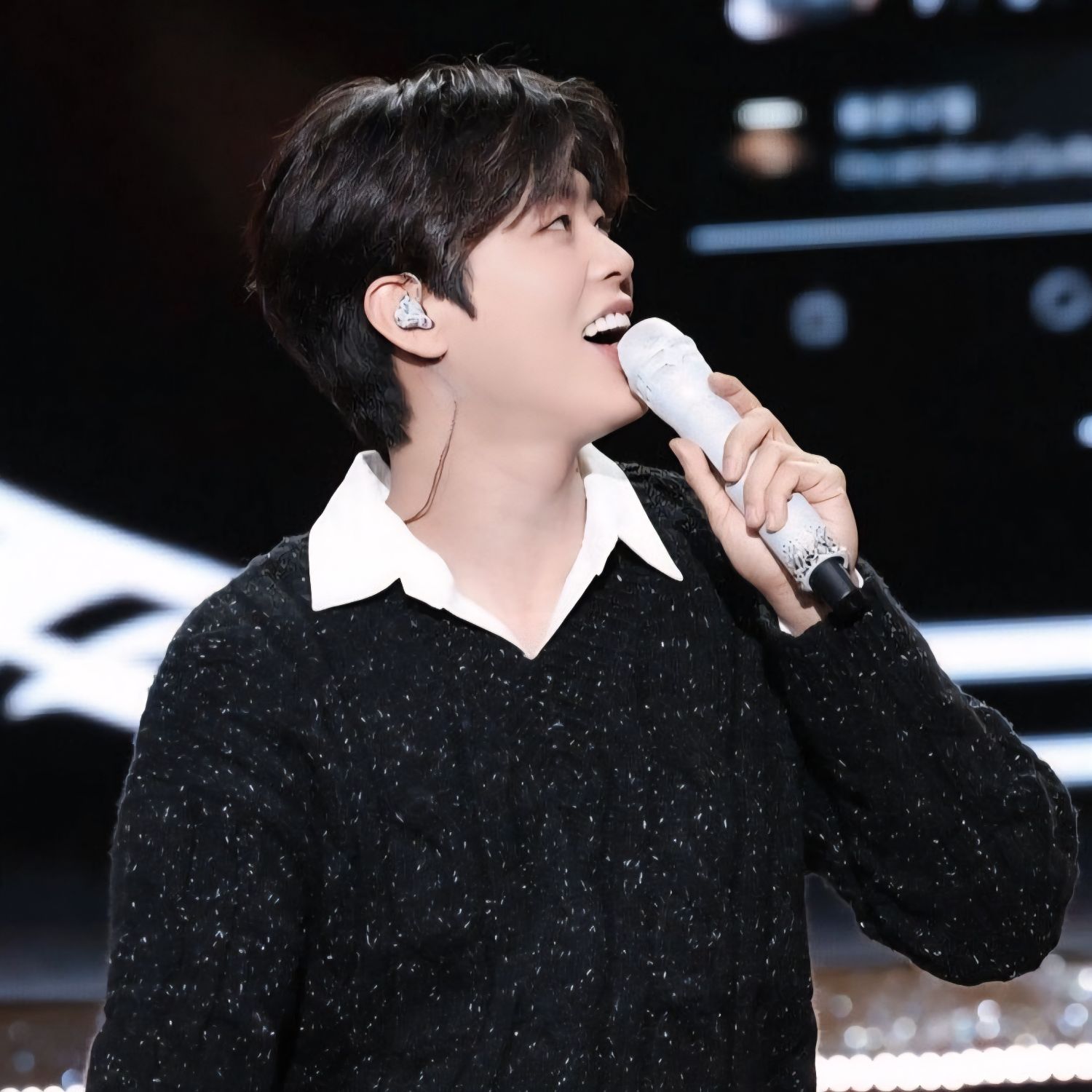 Behind-the-scenes cut of Park Jihyeon