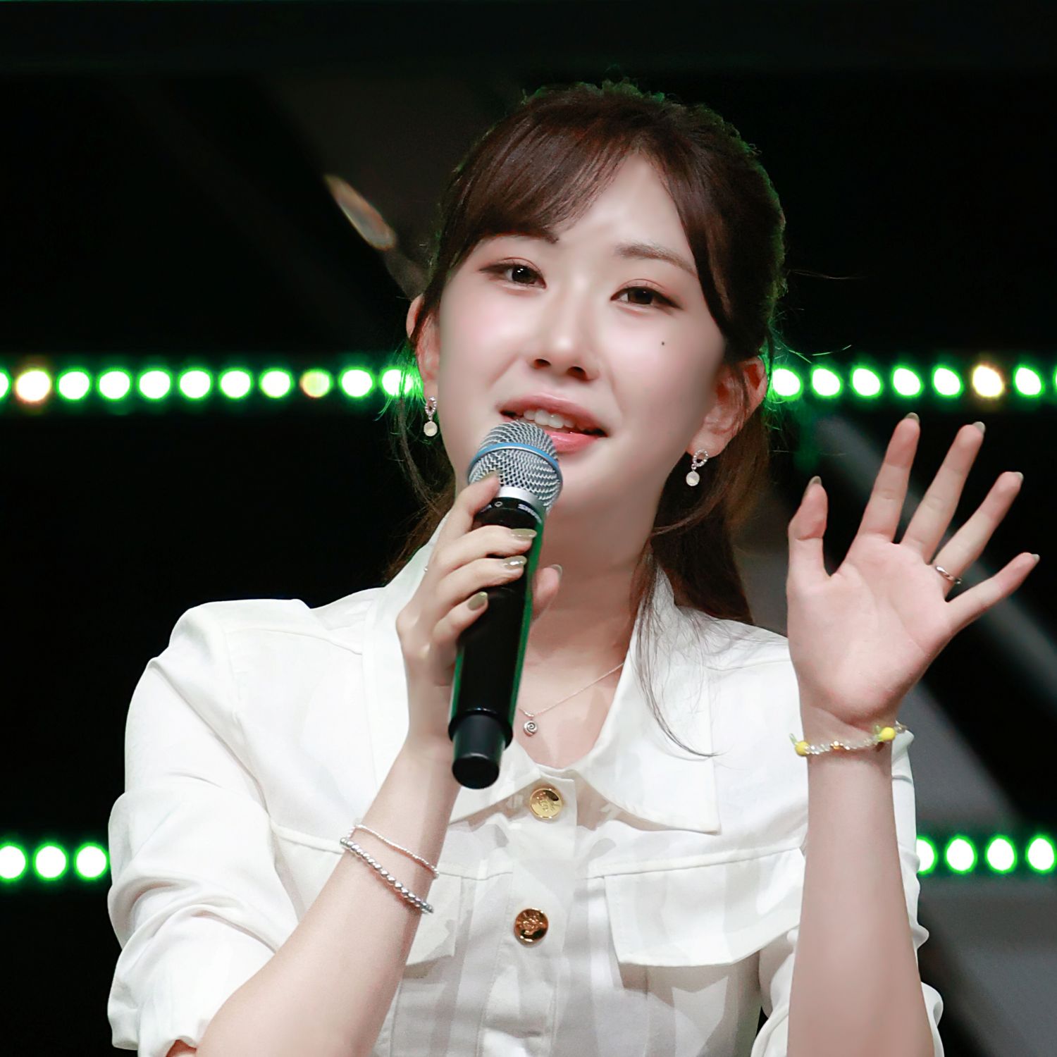 Latest photo of Jeon Yujin