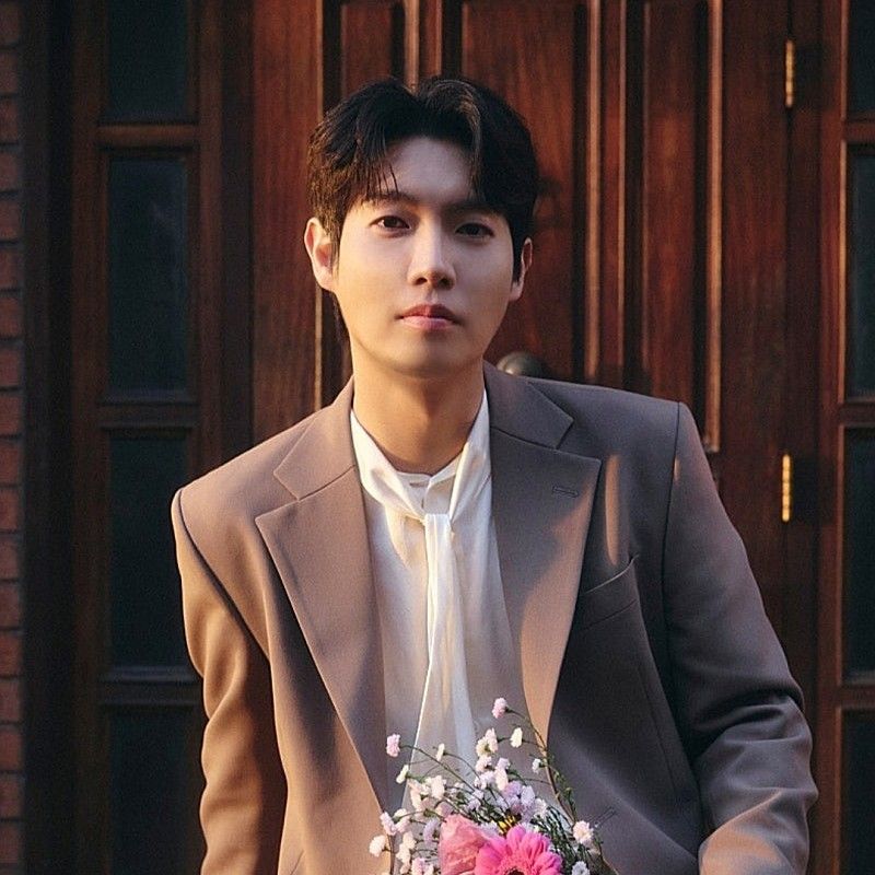 Recent activity shot of Son Taejin