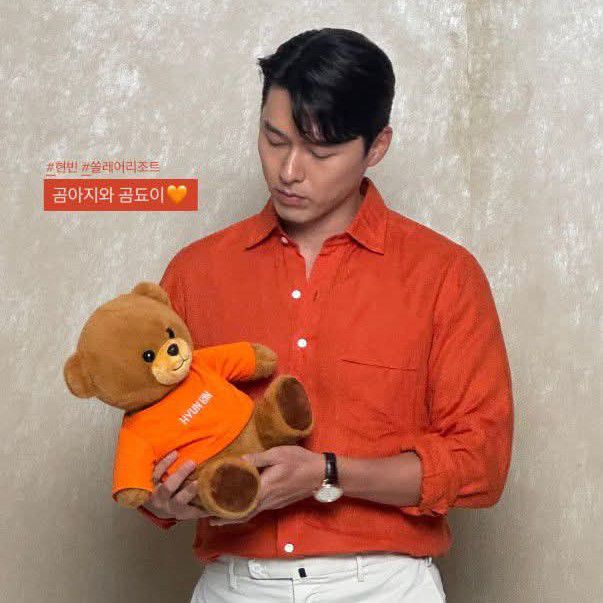 Latest photo of Hyun Bin