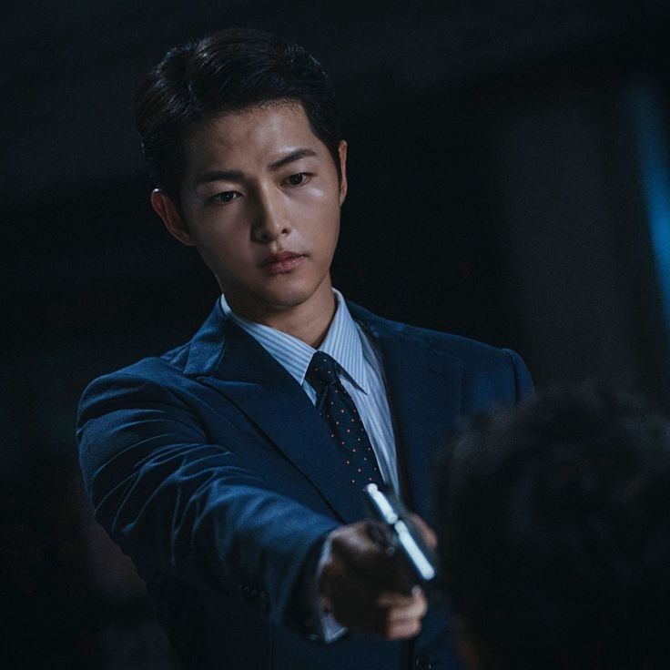 Behind-the-scenes cut of Song Joongki