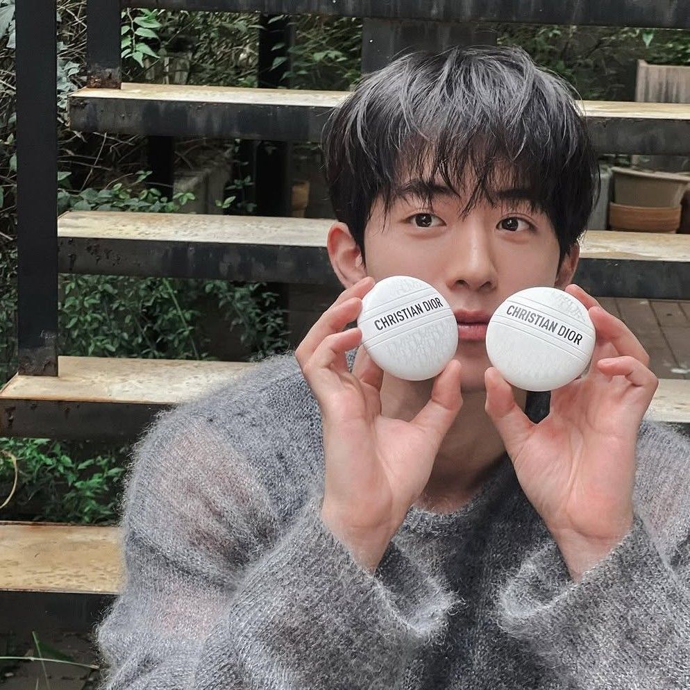 Latest photo of Nam Joohyuk