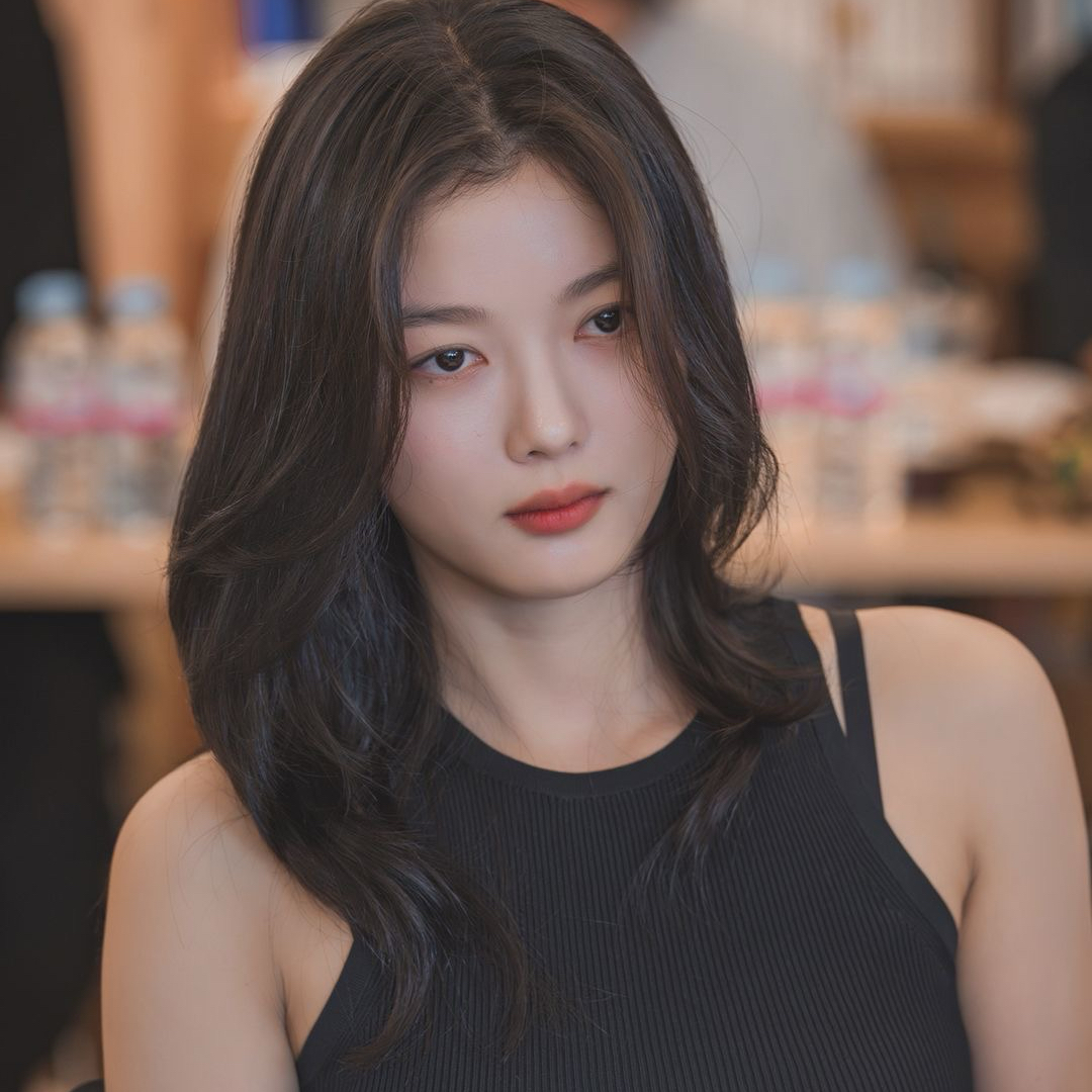 Recent activity shot of Kim Youjung