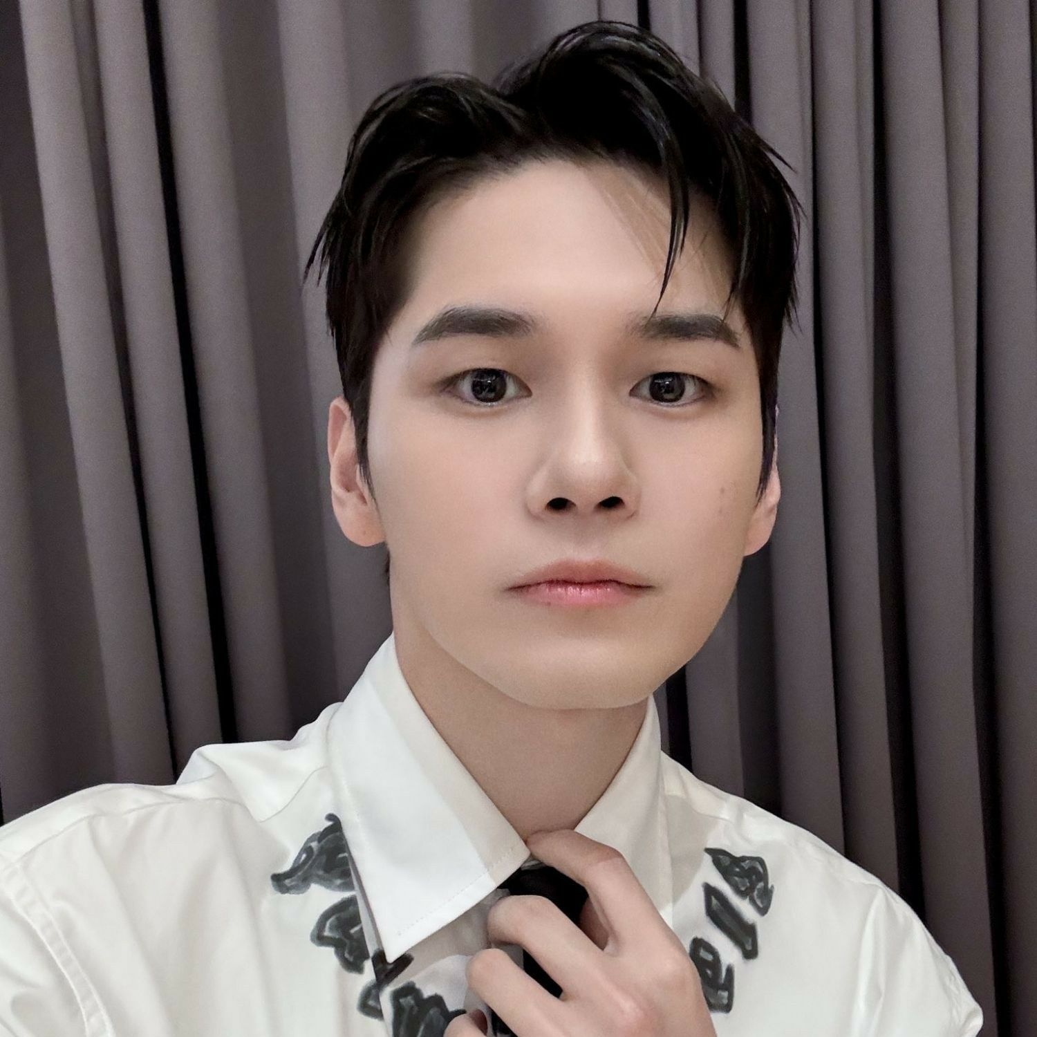 Behind-the-scenes cut of Ong Seongwu