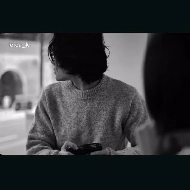 A moment captured by a fan of Lee Jongwon