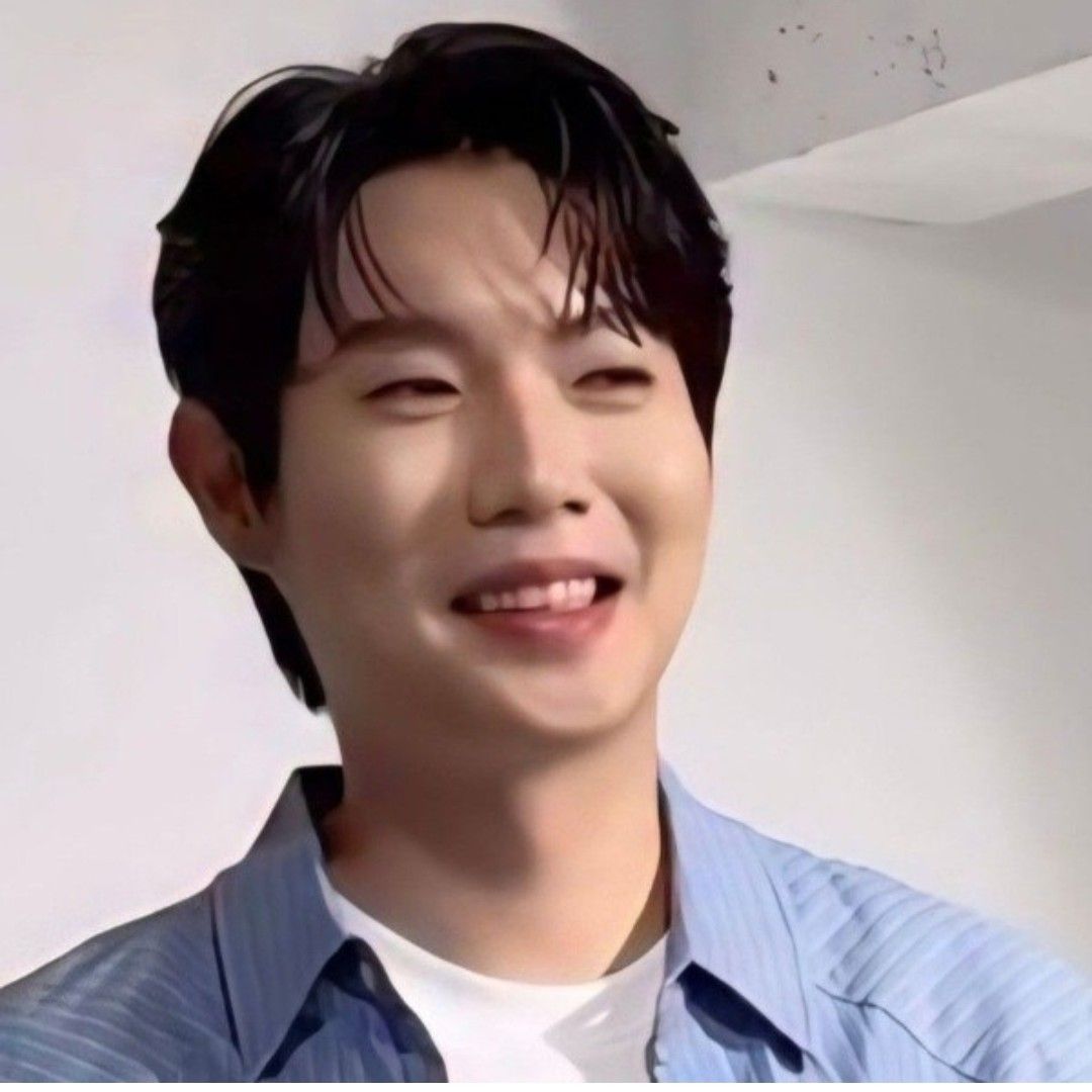 Latest photo of Son Taejin