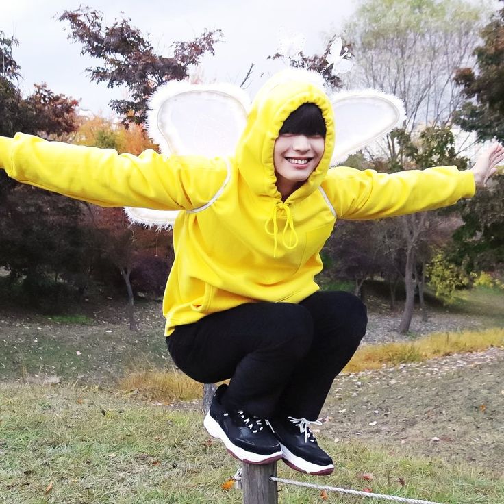 Behind-the-scenes cut of Yook Sungjae