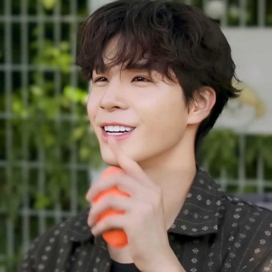 Recent activity shot of Jeong Dongwon