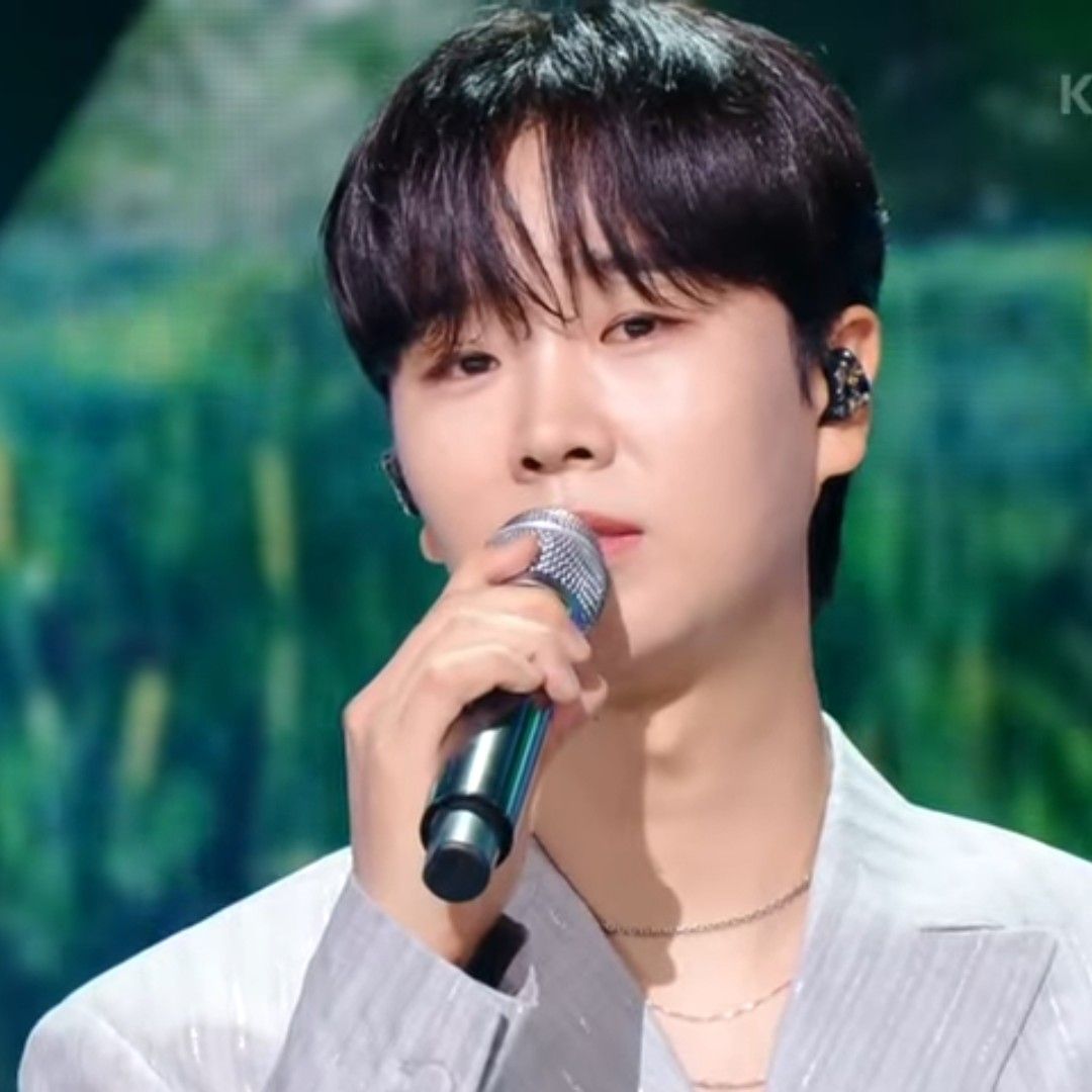 Behind-the-scenes cut of Song Minjun