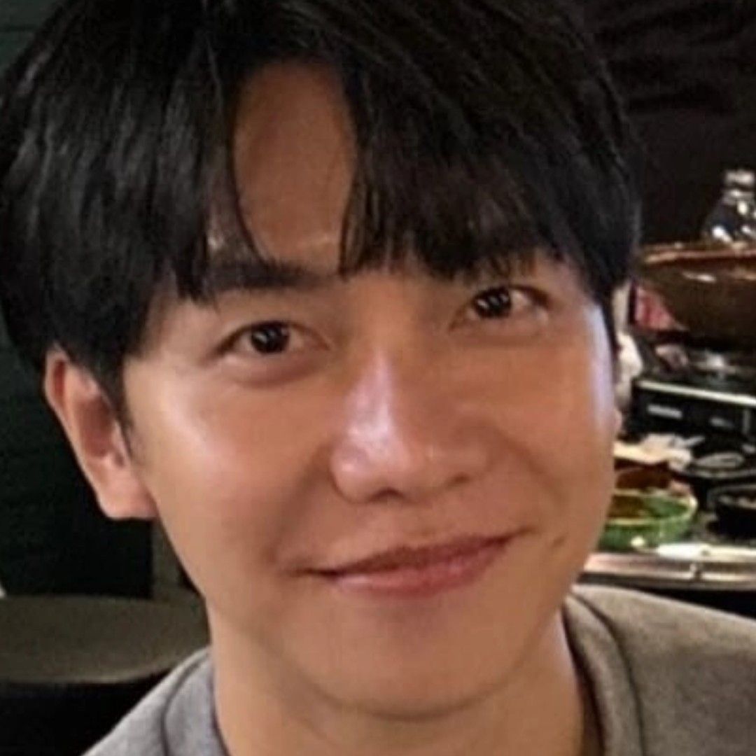 A moment captured by a fan of Lee Seunggi