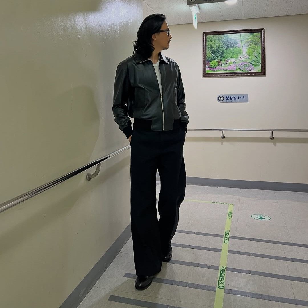 Behind-the-scenes cut of Kim Namgil