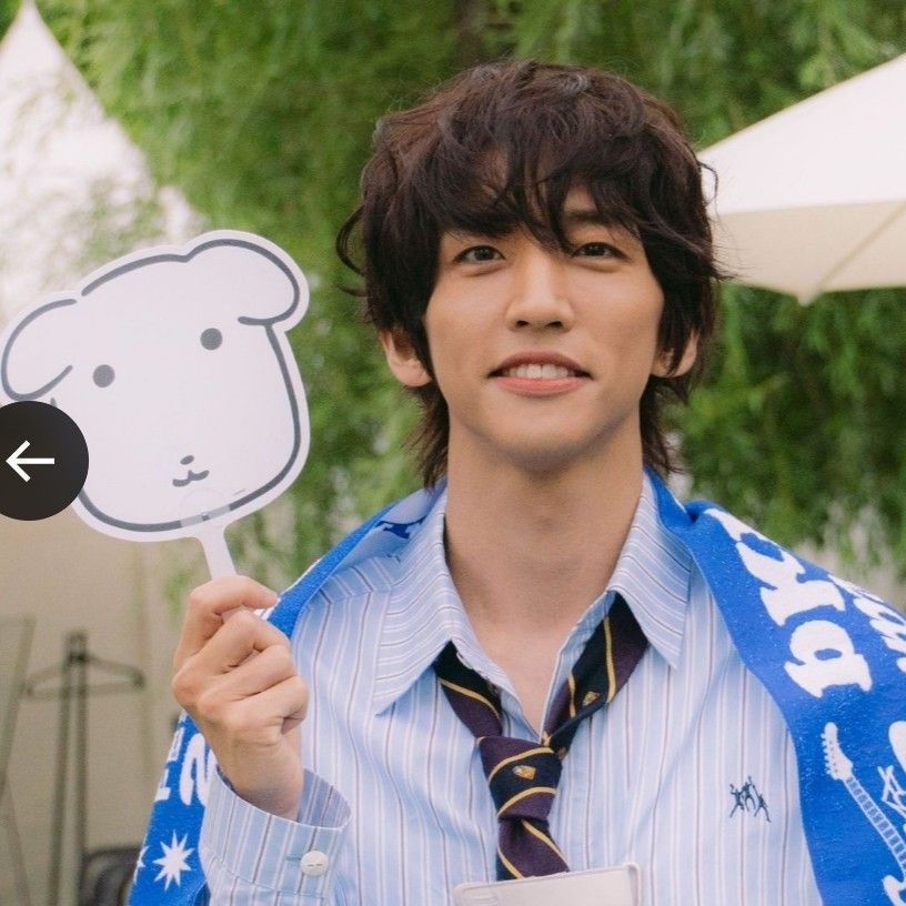 Latest photo of Lee Seungyoon