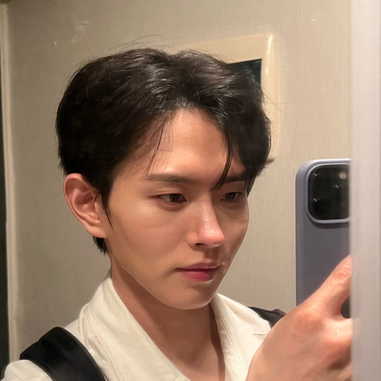 Behind-the-scenes cut of Lee Byeongchan