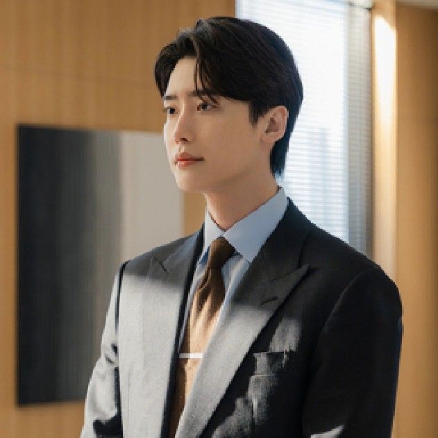 A moment captured by a fan of Lee Jongsuk
