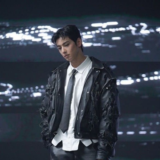 Behind-the-scenes cut of Cha Eunwoo