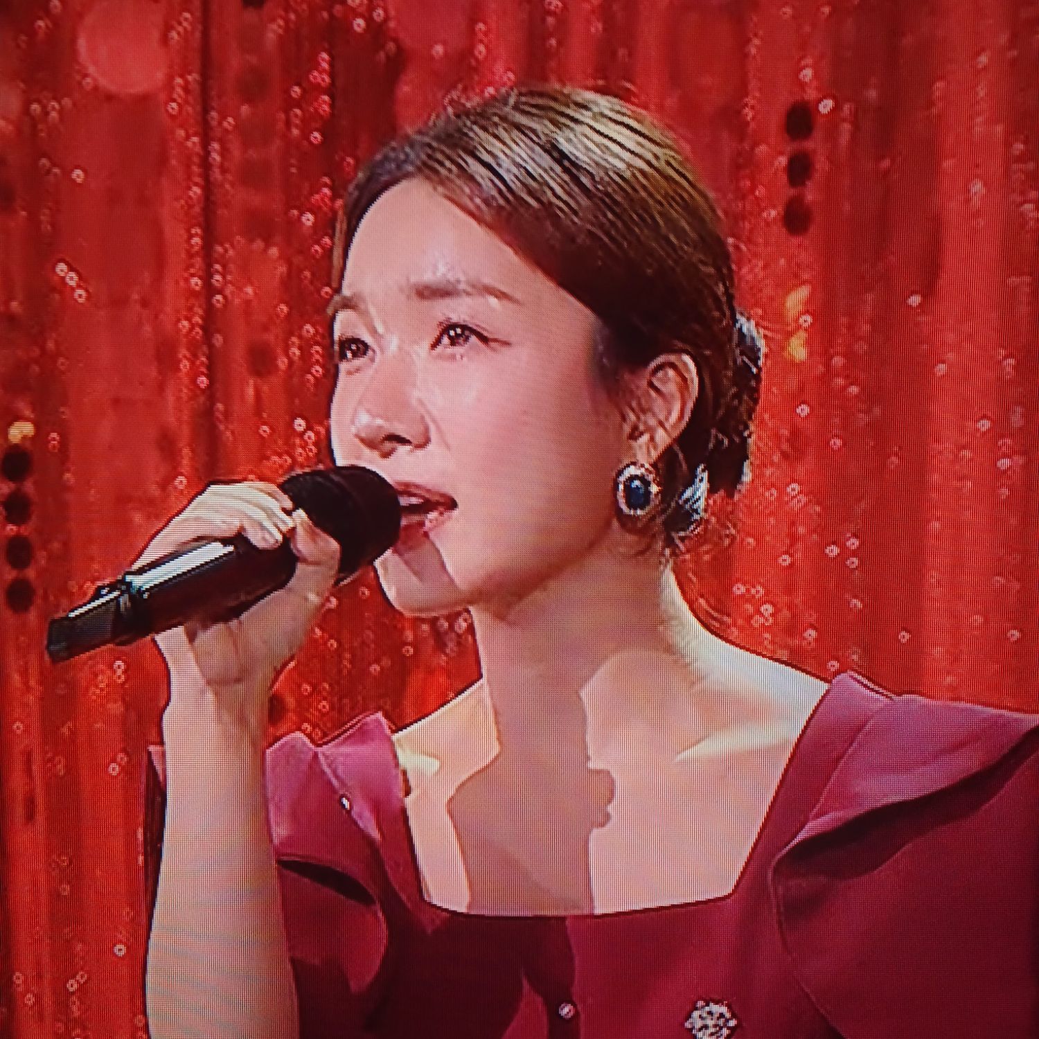 A moment captured by a fan of Ryu Wonjung