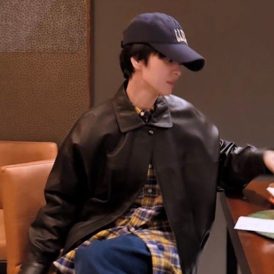 Behind-the-scenes cut of Song Hyekyo