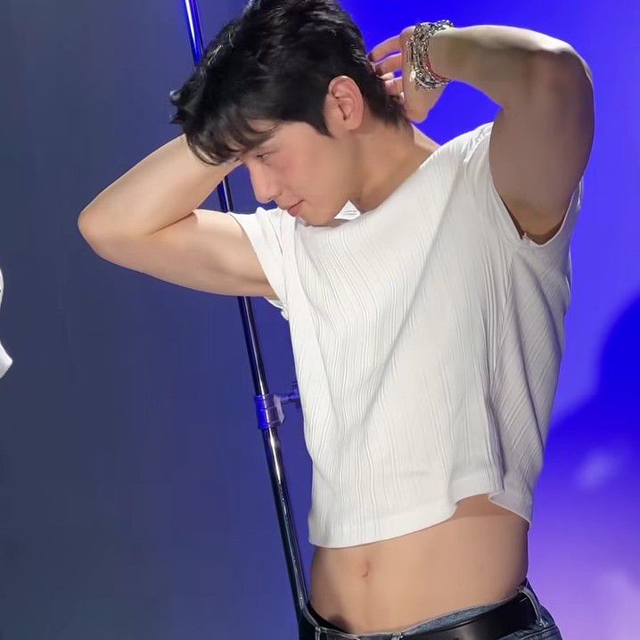 Latest photo of Cha Eunwoo