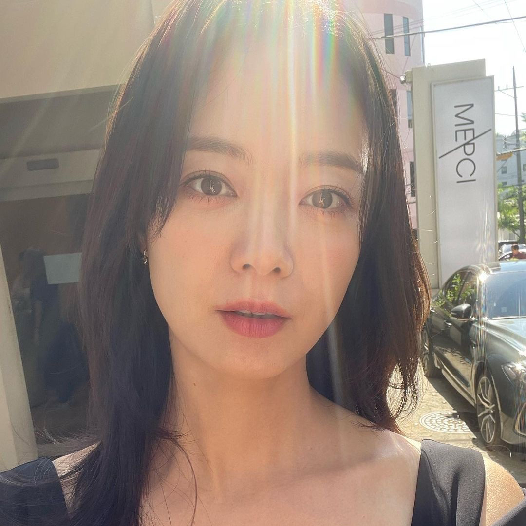Behind-the-scenes cut of Jeon Somin