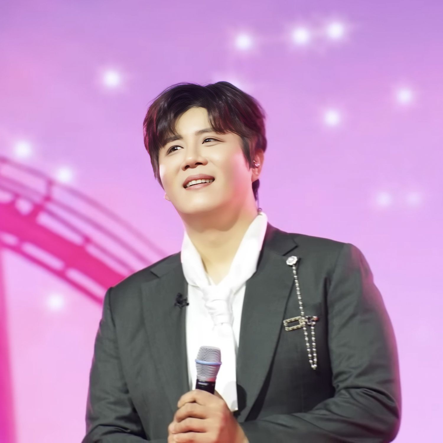 진해성 최근 활동샷