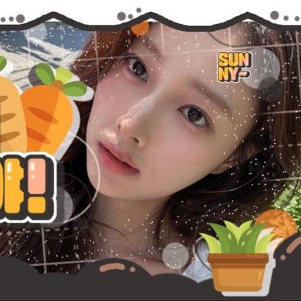 A moment captured by a fan of Kang Hyewon