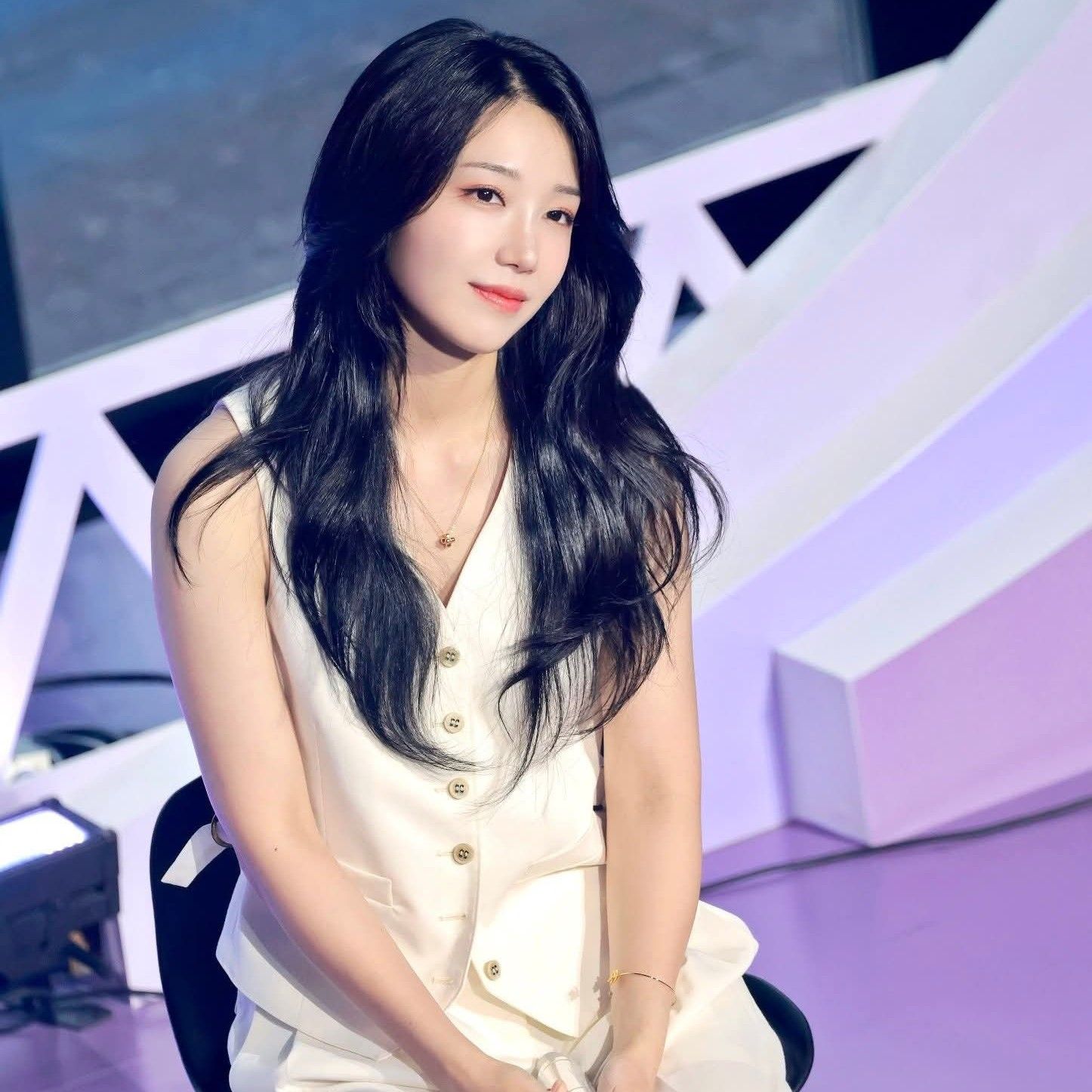 A moment captured by a fan of Jung Eunji