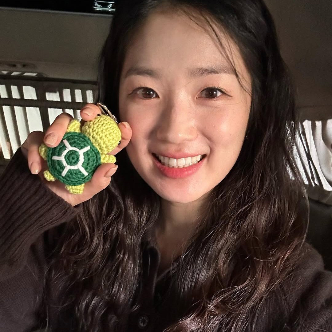Recent activity shot of Kim Hyeyoon