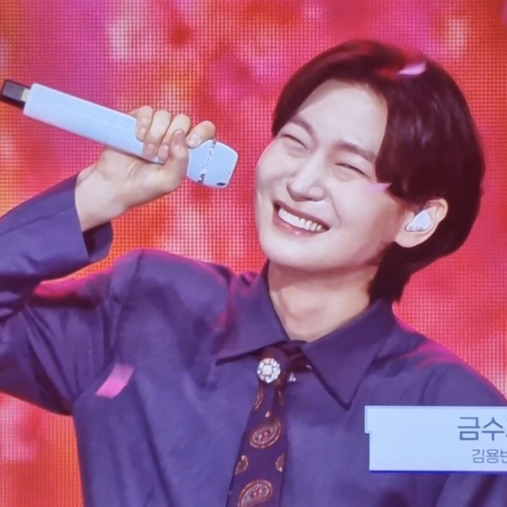 Latest photo of Kim Yongbin