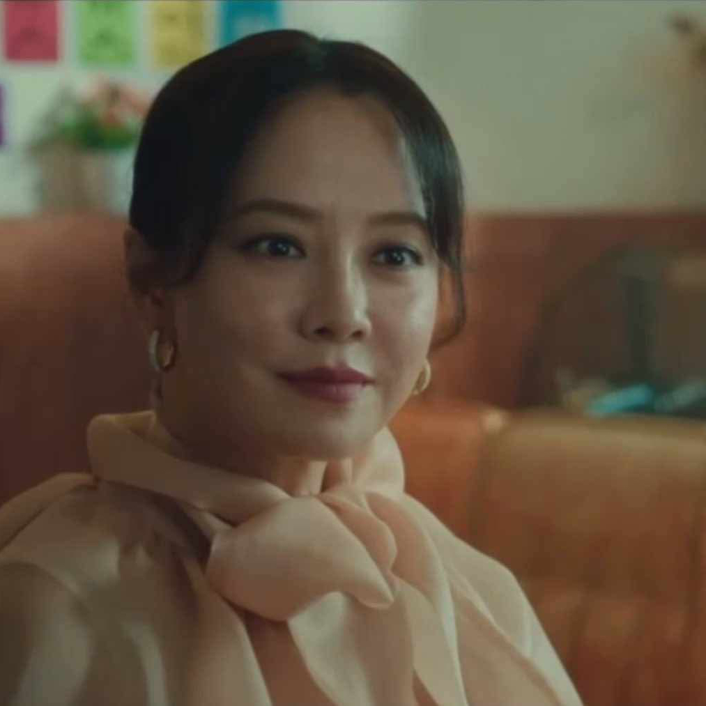 Behind-the-scenes cut of Song Jihyo