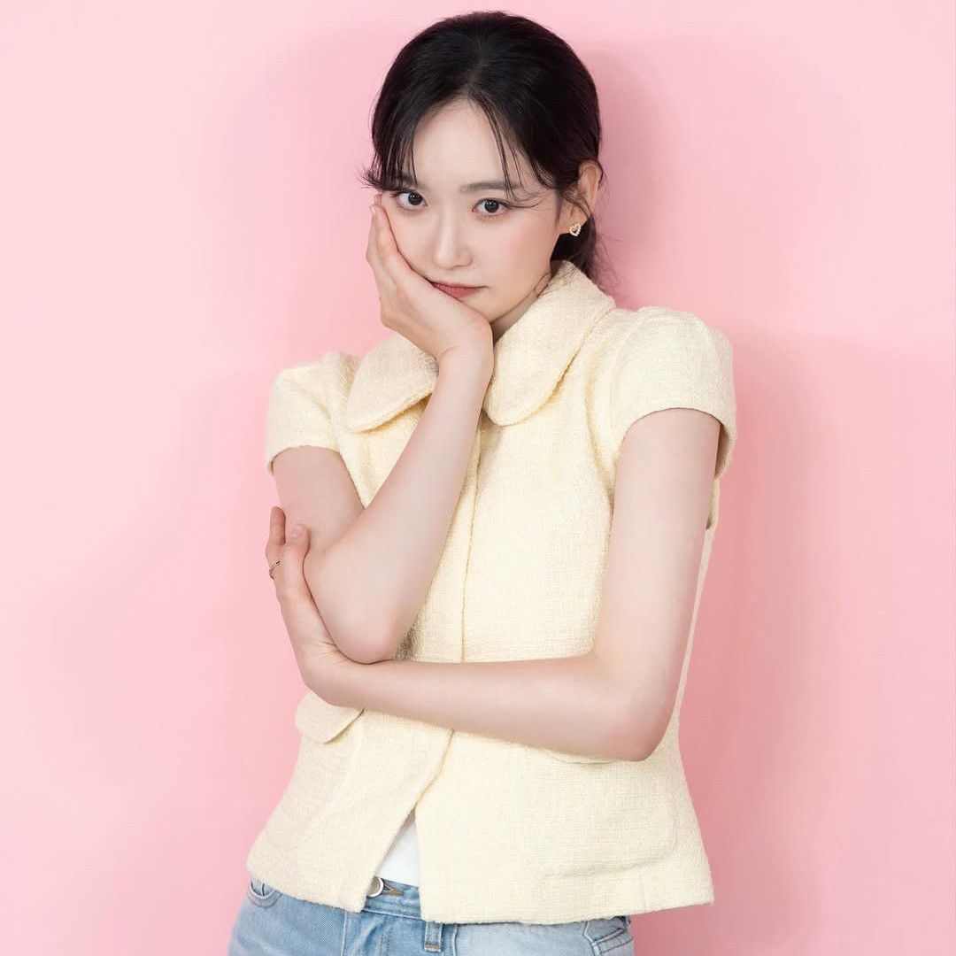 Recent activity shot of Han Jihyun
