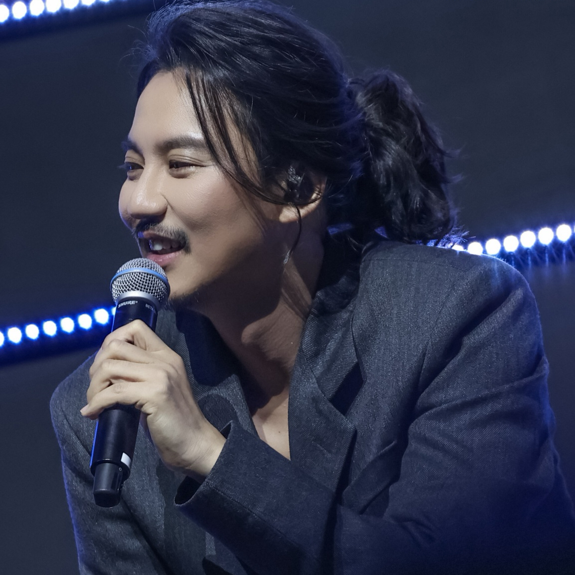 Behind-the-scenes cut of Kim Namgil