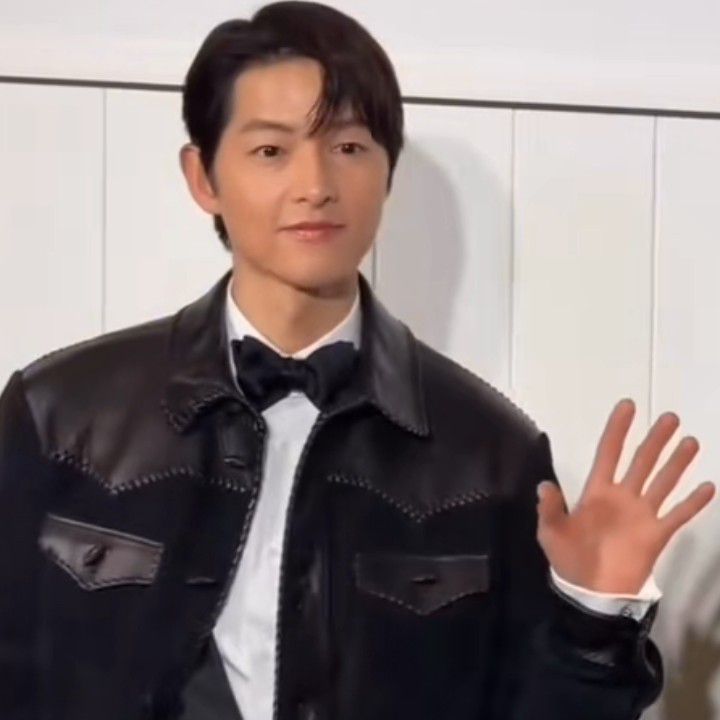 ソン・ジュンギの最新写真