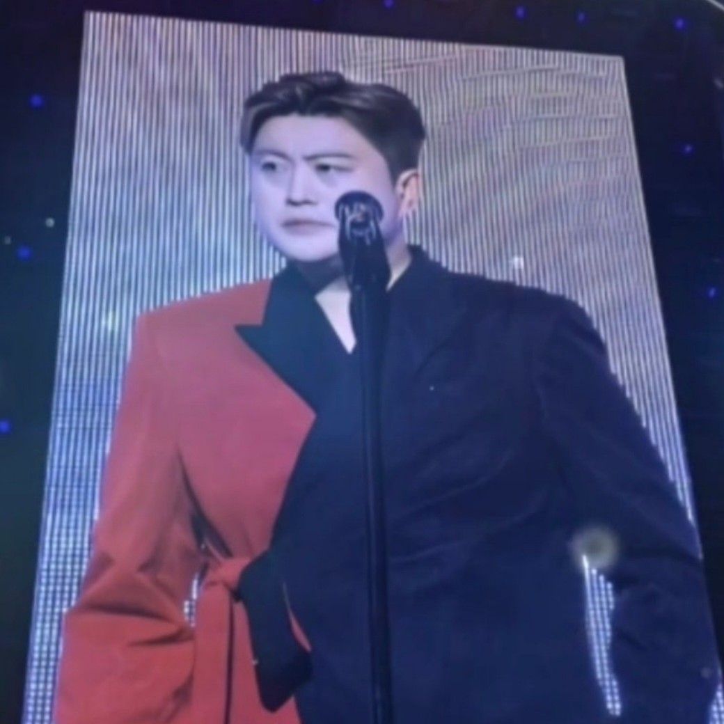 A moment captured by a fan of Kim Hojoong