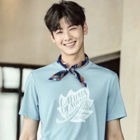Cuplikan di balik layar dari Cha Eunwoo
