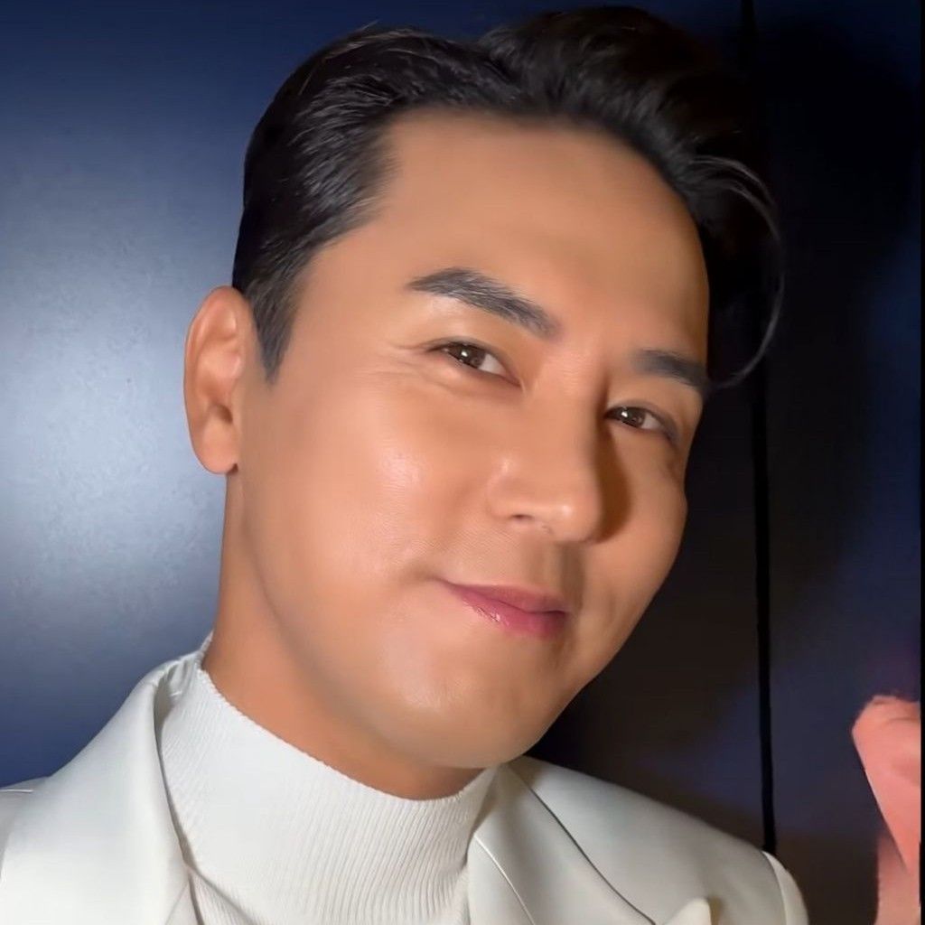 Foto kegiatan terbaru dari Jang Minho