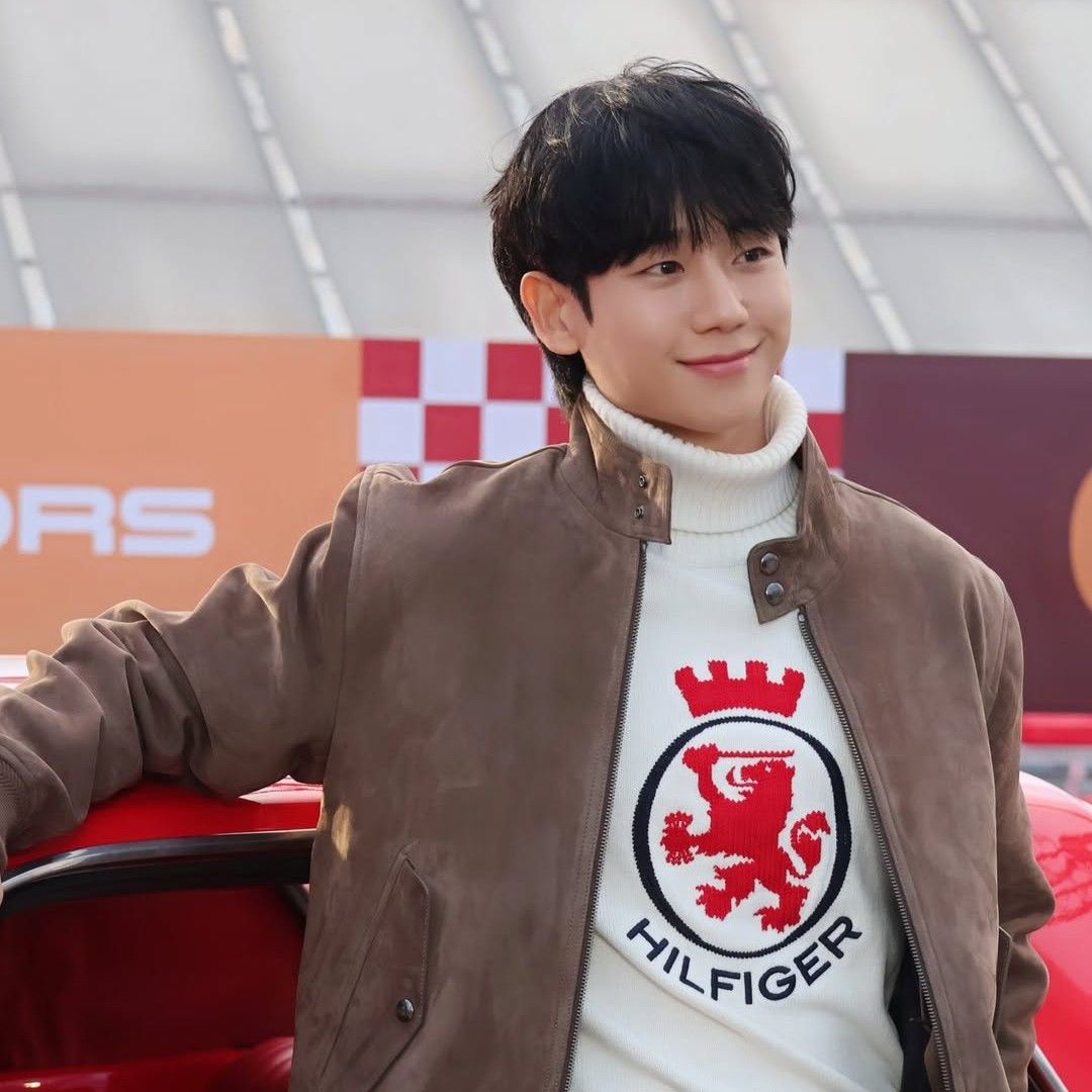 Latest photo of Jung Haein