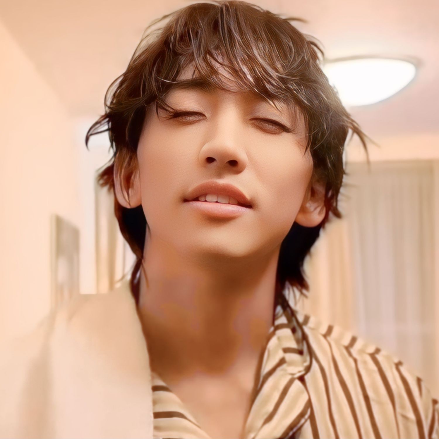 A moment captured by a fan of Lee Seungyoon